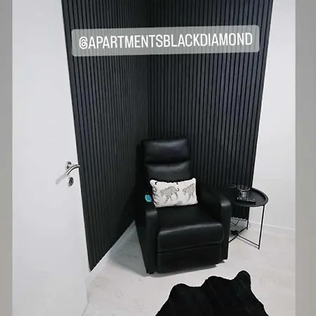 Luxury Black Diamond トゥズラ