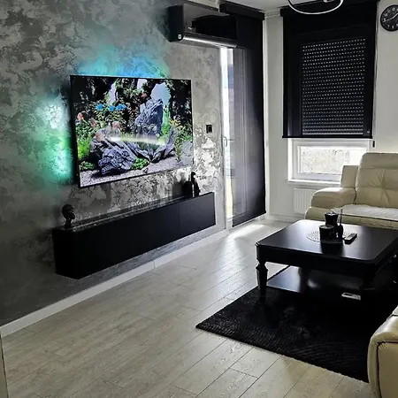 アパート Luxury Black Diamond トゥズラ