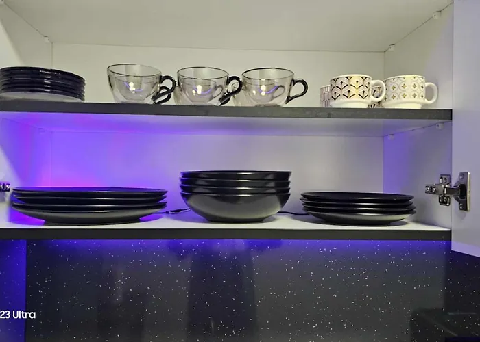 Luxury Black Diamond Apartment *